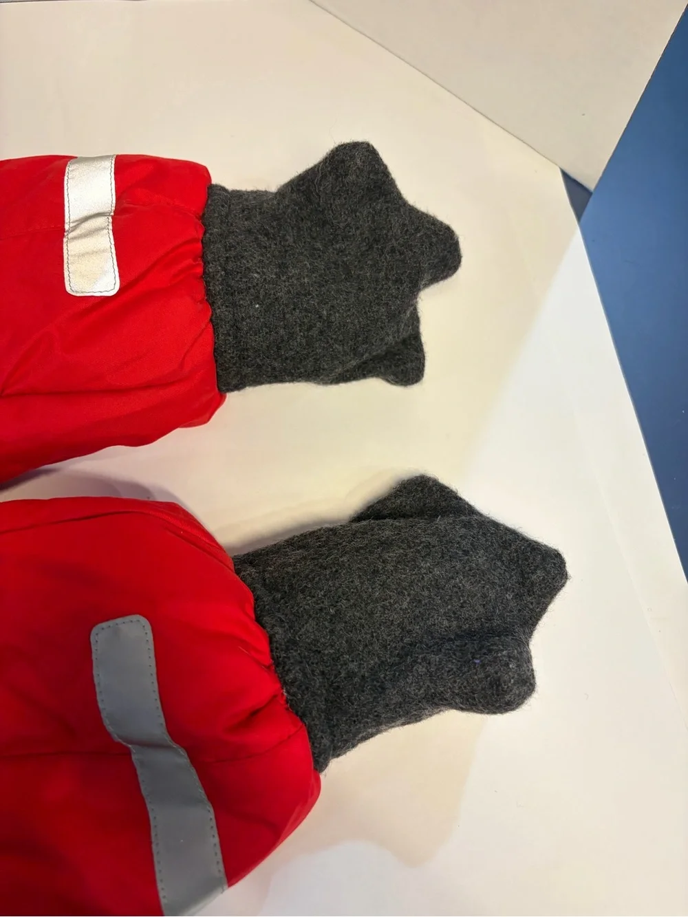 Polarn O. Pyret Red Hooded baby 4-6m Snowsuit with wool mittens